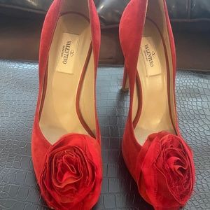 Valentino Garavani pumps